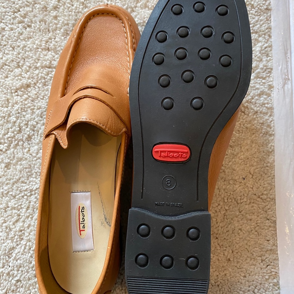 Shoes - Picture 3 of 4